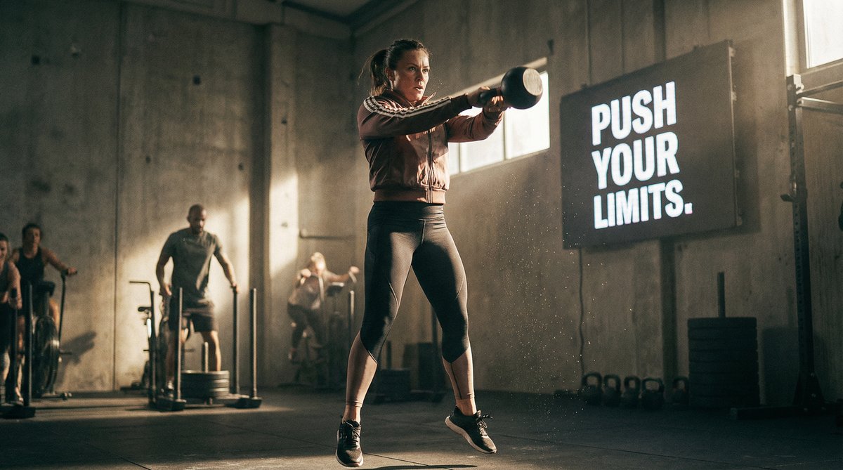 国产主播健身视频教程演示